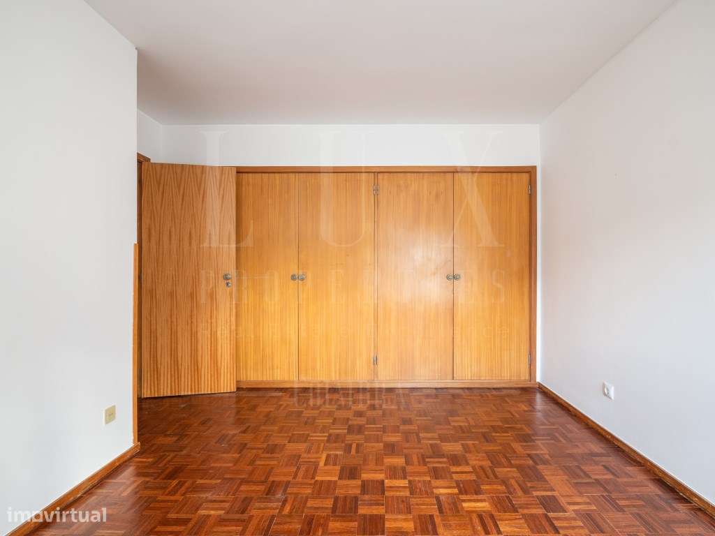 Apartamento T4 com Garagem | Rua Sanches da Gama, Coimbra-22