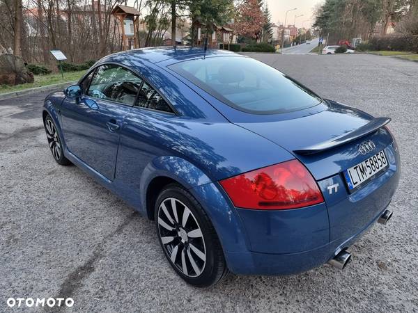 Audi TT Coupe 1.8T Quattro - 10