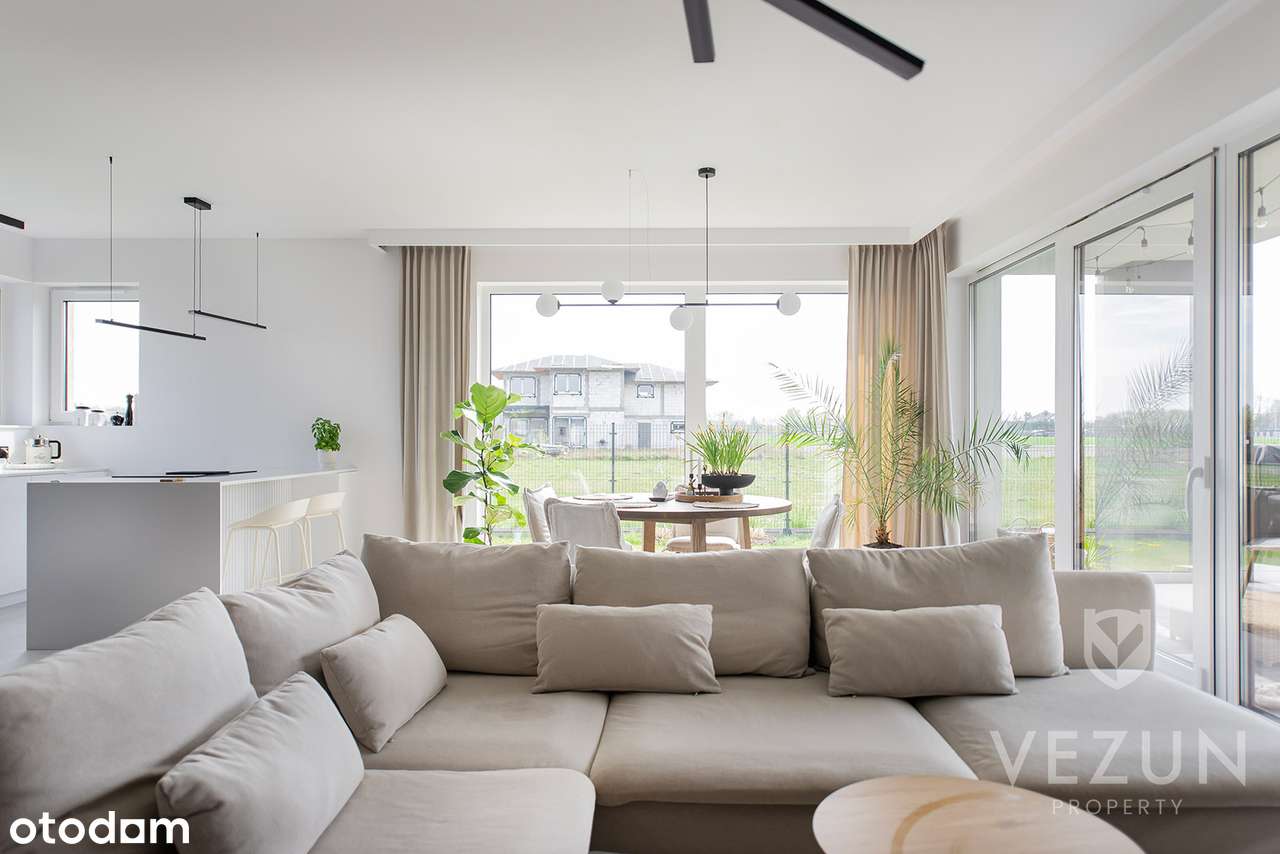 Dom parterowy o pow. 202 mkw,  pokoje, WYSOKI STANDARD-5