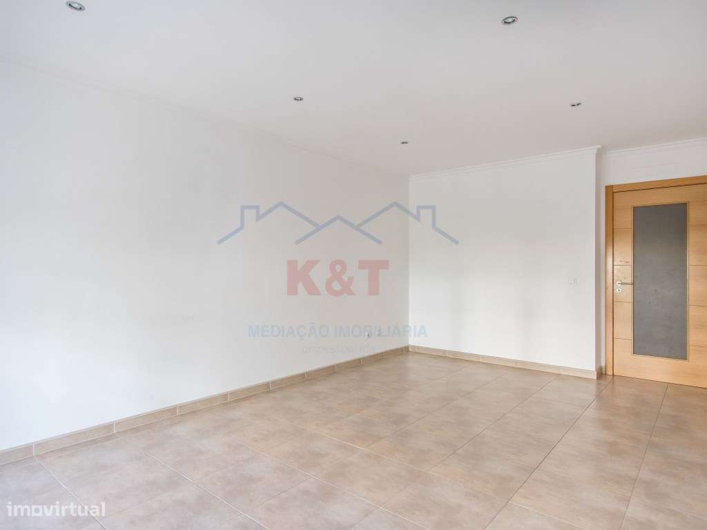 Apartamento T2 nos Jardins do Amparo-7