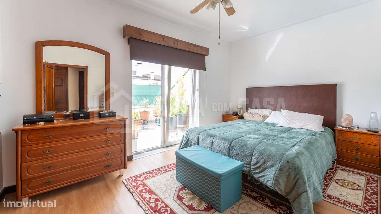 Apartamento T4 c/ Terraço Abraveses-15