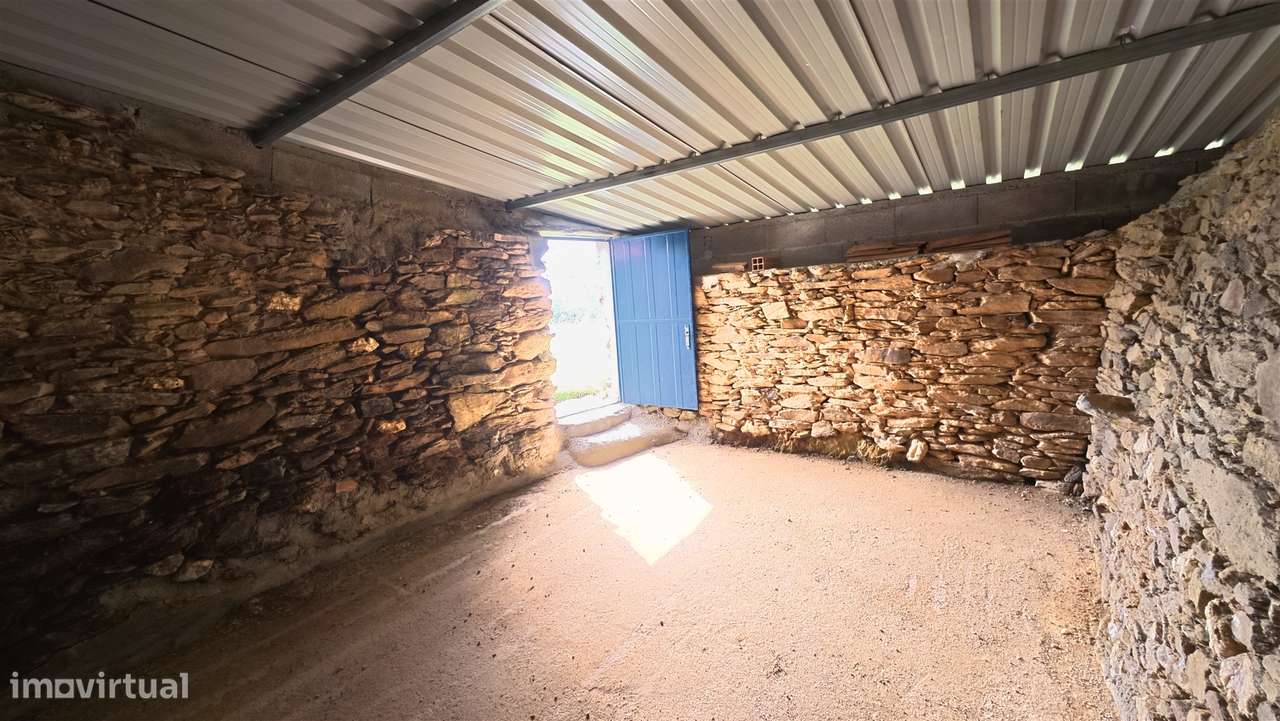 construção de pedra, terreno, - Grande imagem: 5/10