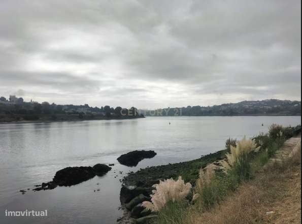 Vista rio! Lotes para construção de moradias,  V.N. Gaia, Oliveira do - Grande imagem: 3/12