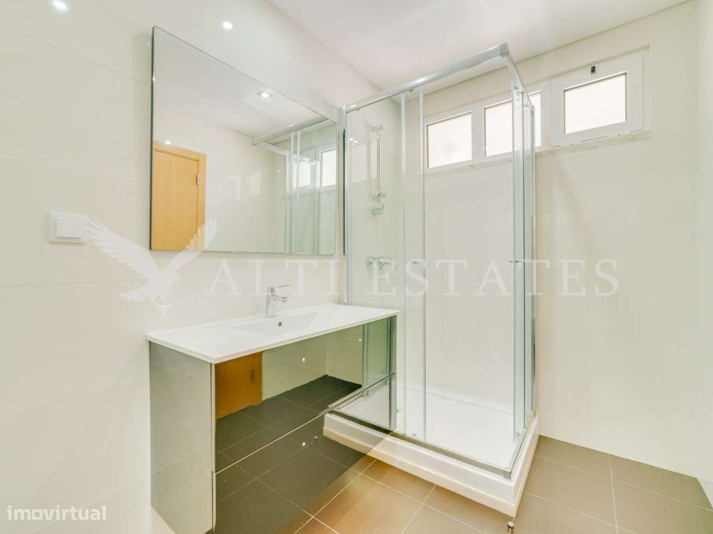 Apartamento Duplex T3 Virado a Sul com Vista Mar, Pronto a Estrear-14