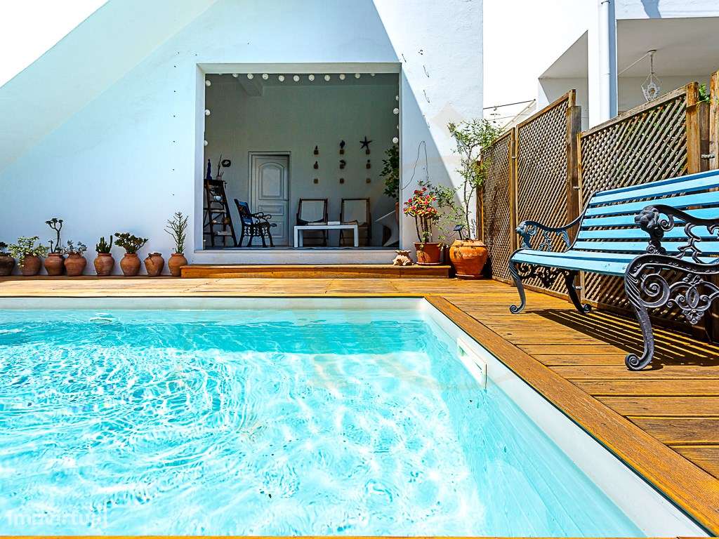 Moradia com Garagem, Piscina, Jardim e amplos Terraços, para venda ...-44