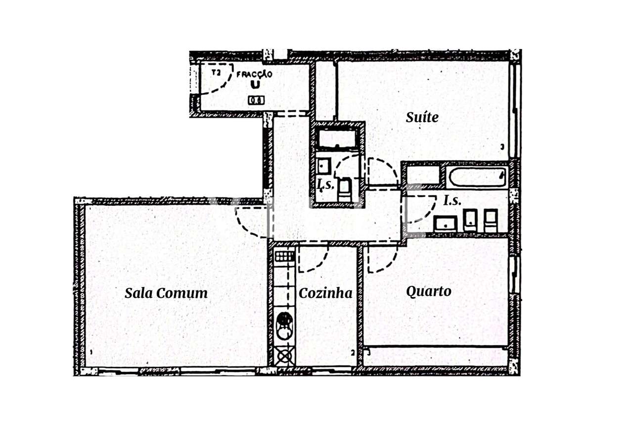 Apartamento T2 com Garagem Fechada e Arrumo no Glicinias-42