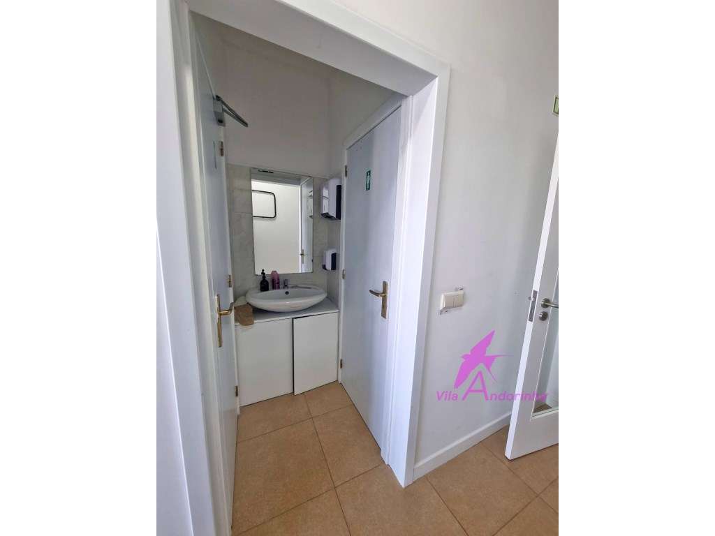 Venda de 2 lojas para restauração e comércio na Abelheira - Grande imagem: 4/13