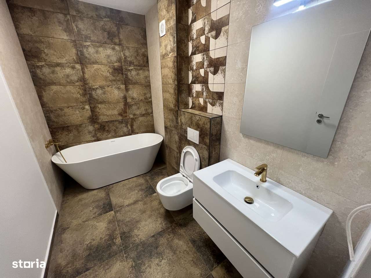 Penthouse 3 camere, 2 bai, bucatarie mobilata - 2 TERASE-3