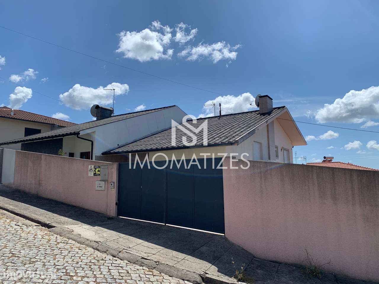 Moradia T5 em Remodelação na Trofa - Zona da Abelheira-3