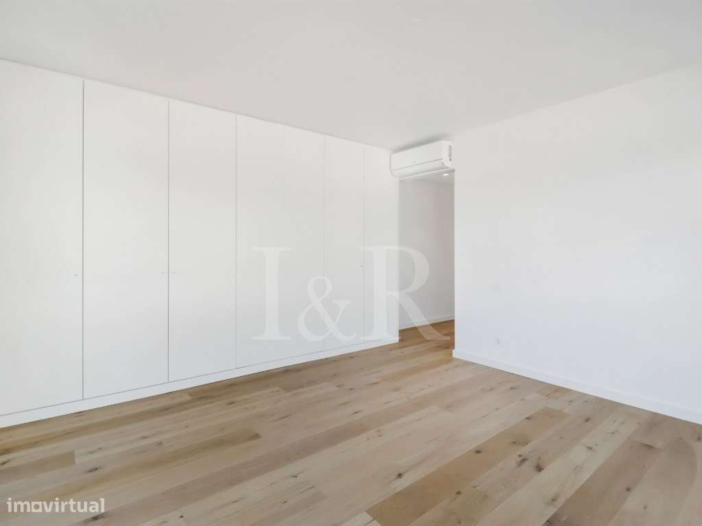 Penthouse T4+1 com terraço, piscina e vista rio no Dafundo, Oeiras-32