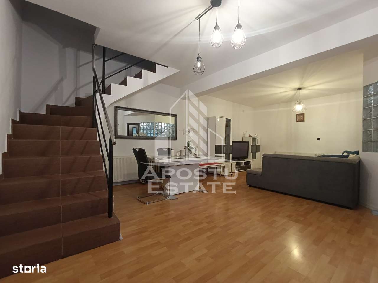 Casa individuala P+1, curte proprie + spatii comerciale, Dambovita. - Imagine principală: 1/13