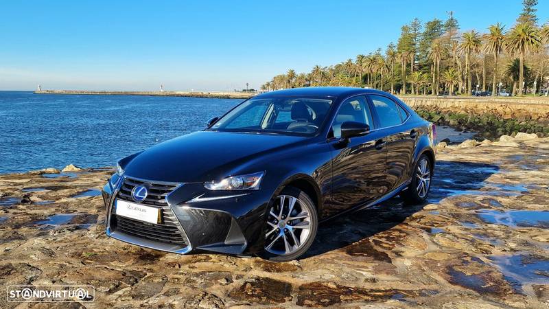 Lexus IS 300H Executive+ - 1