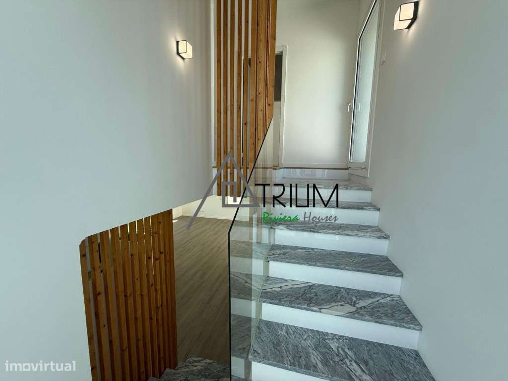 Moradia isolada T3, nova, com jardim.-11