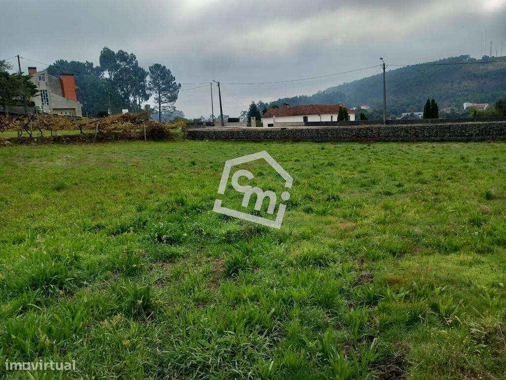 Terreno com Potencial Construtivo em Vandoma – Paredes-5