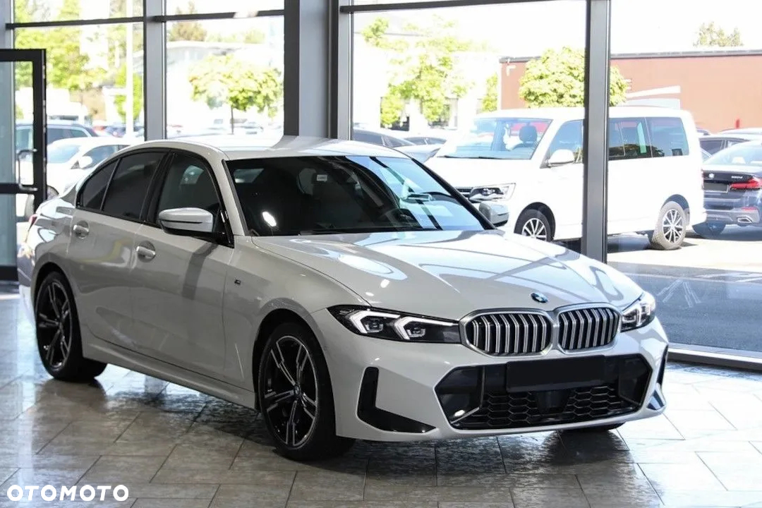 BMW Seria 3 318i M Sport - 5