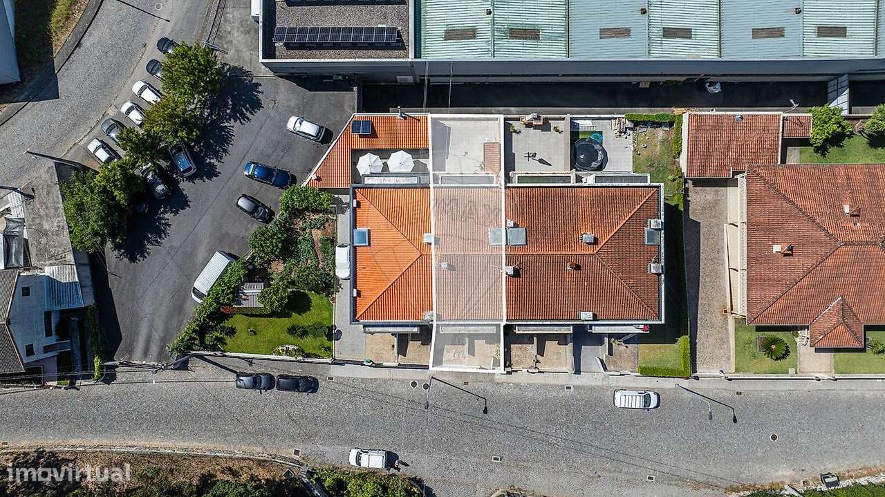 Moradia T4 para venda-1