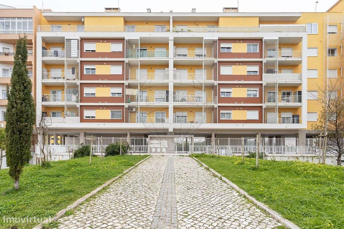 Apartamento T3 à venda em Feijó-40