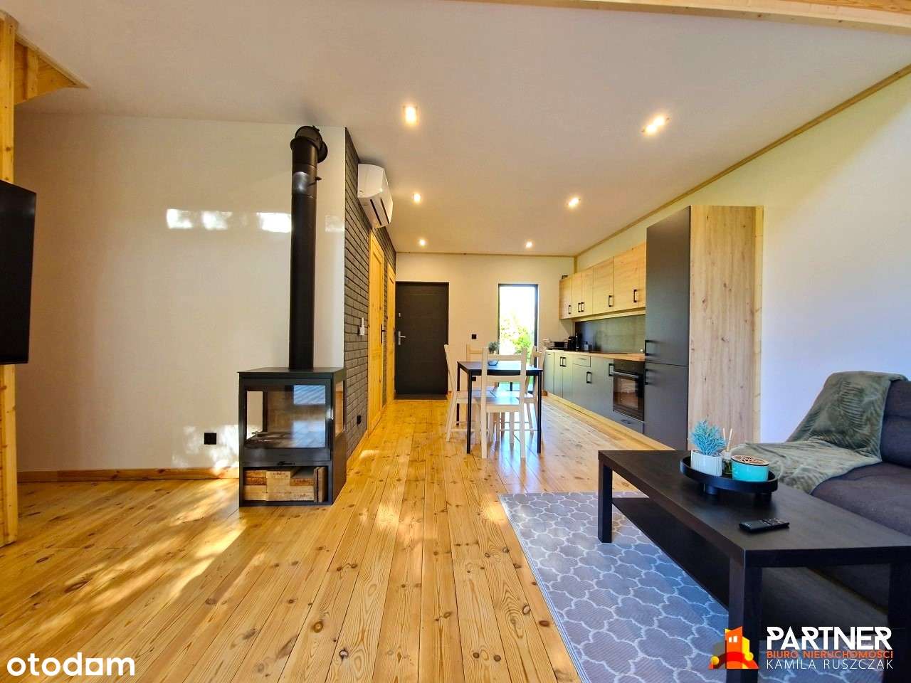 Łasko. Nowoczesny domek letniskowy.-9