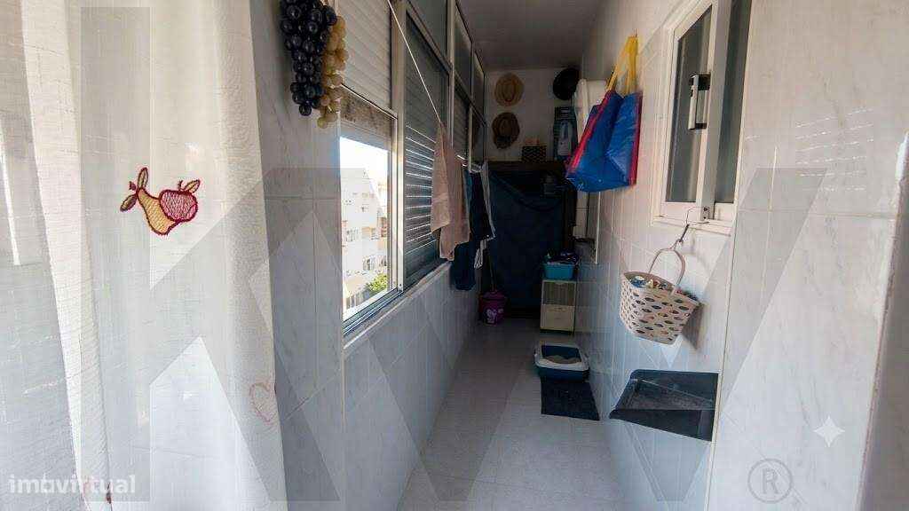 Apartamento T2 no Coração da Cova da Piedade – Localização Privilegiad-10