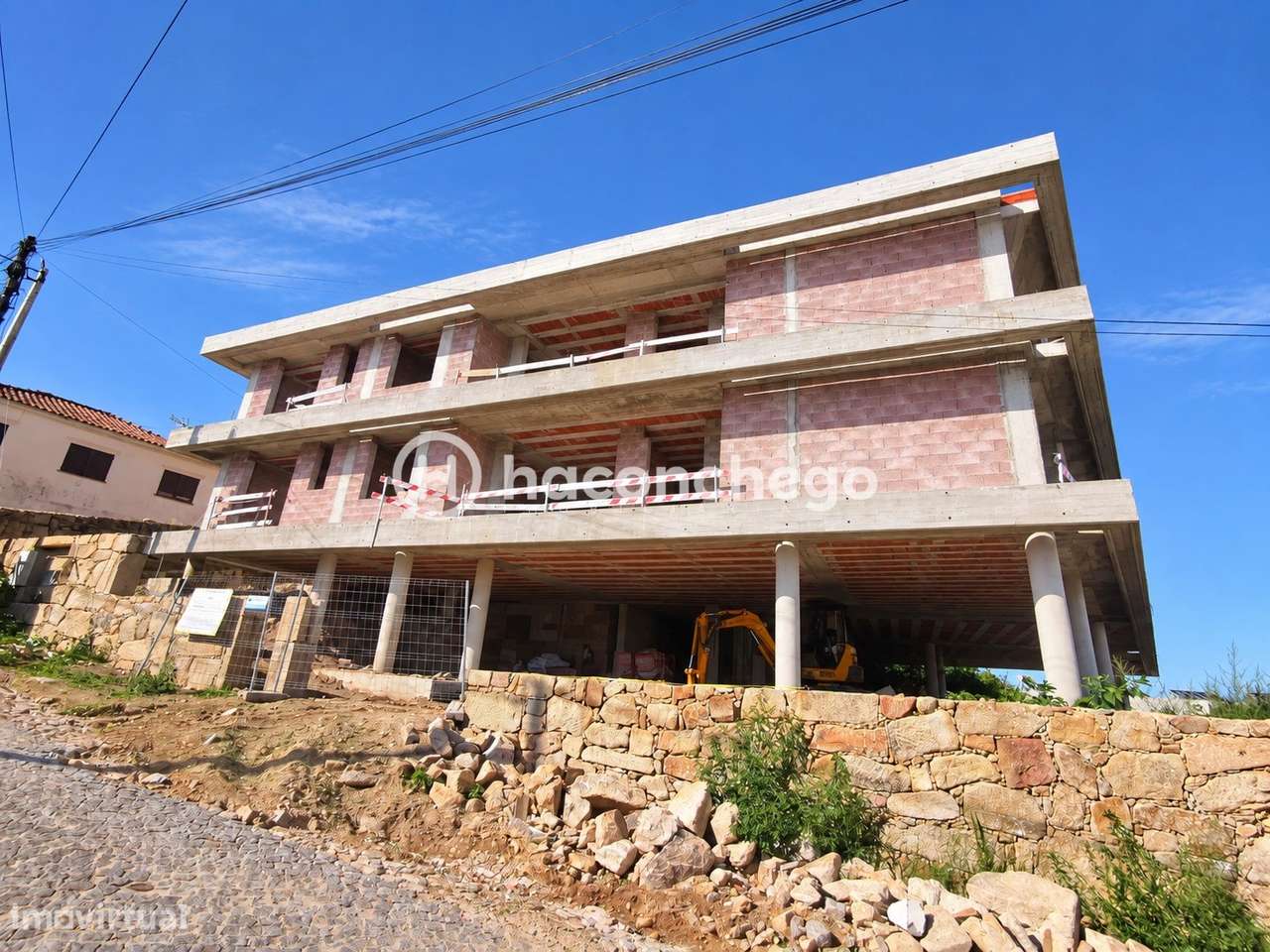 Apartamento T2 com garagem Vila Frescainha São Pedro Barcelos-6