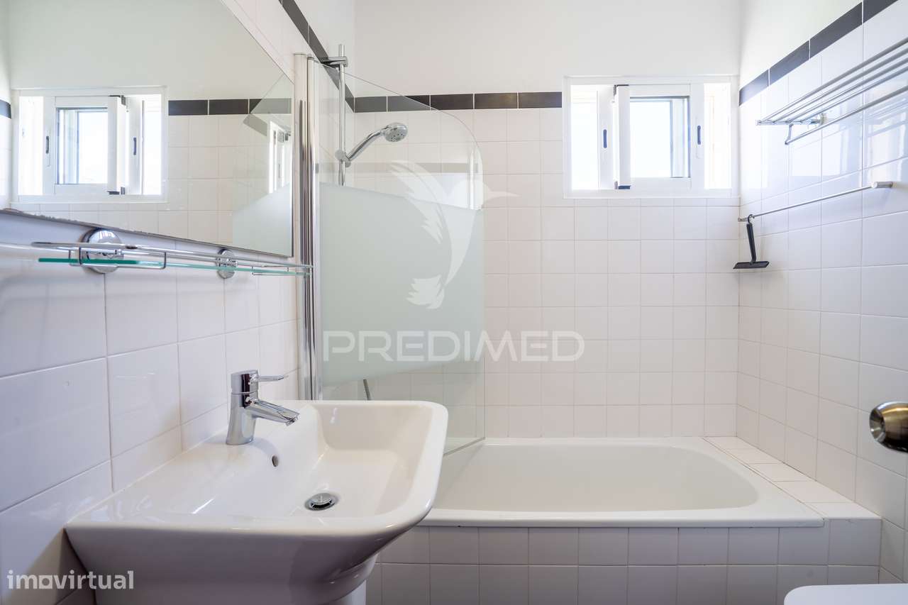 APARTAMENTO T2 + Sótão, No CANIÇO BAIXO-11