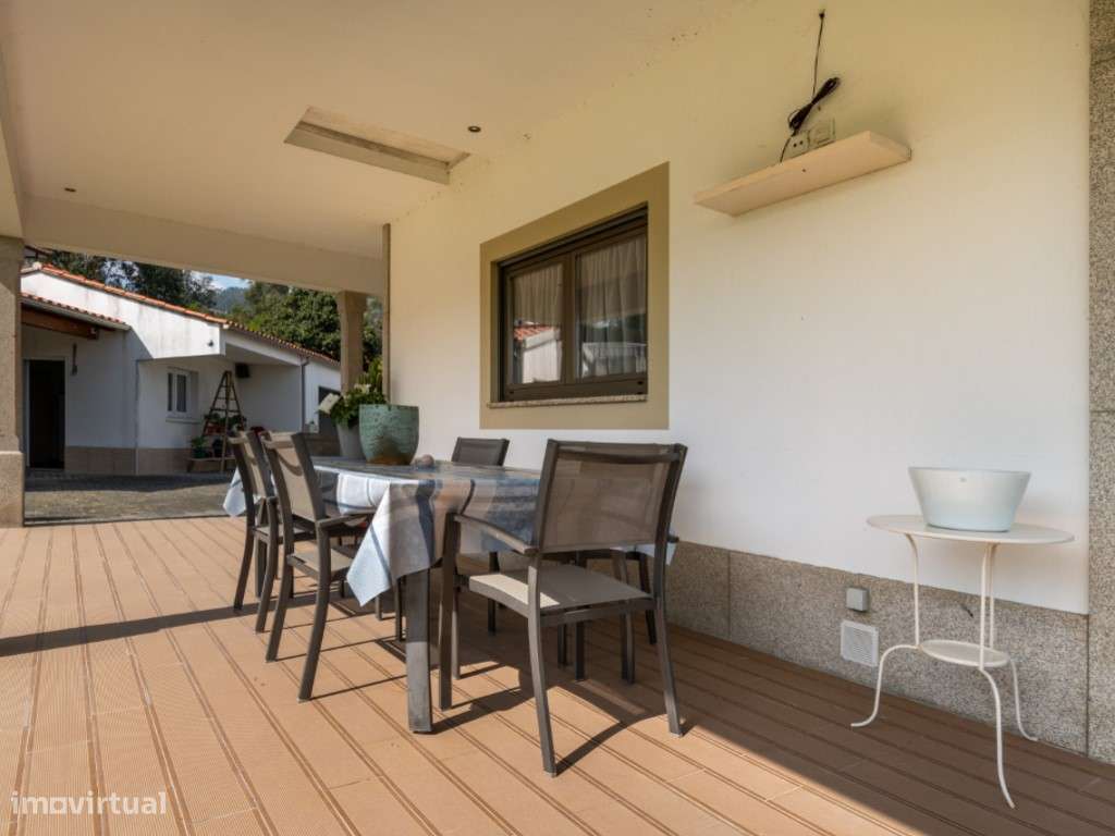 Encantadora Moradia Térrea V3-18