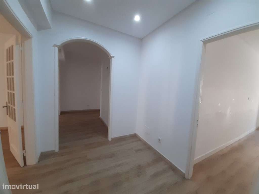 T3 equipado e com garagem na Amadora - Centro - Grande imagem: 5/25
