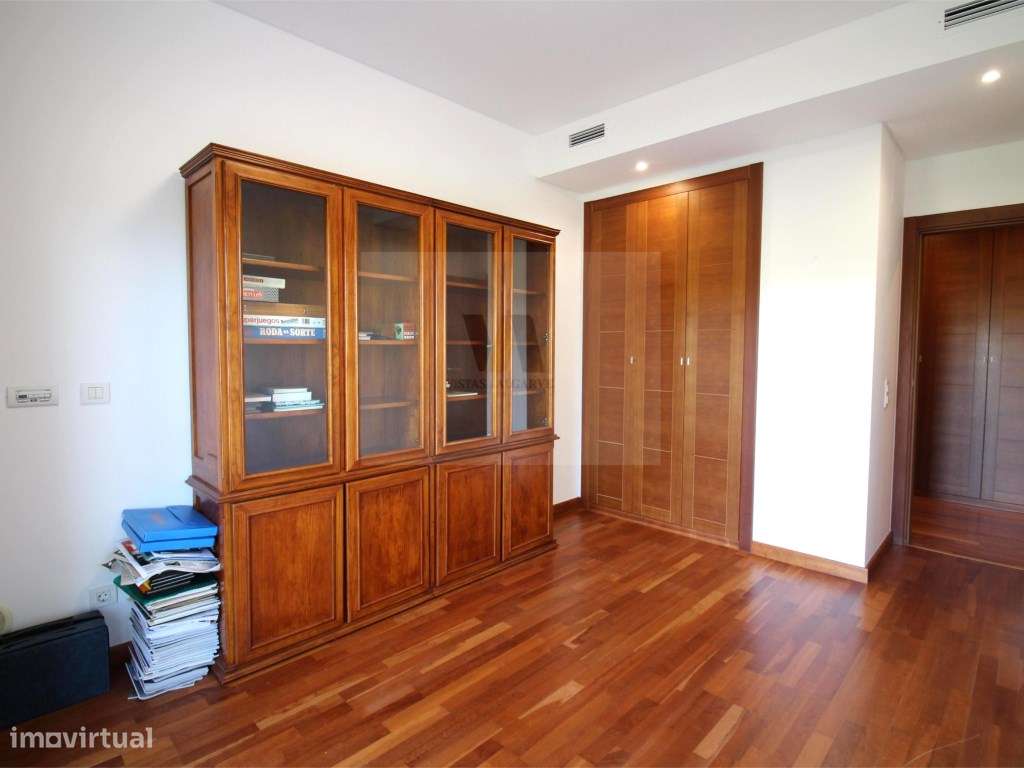 Viva com Distinção: Apartamento T4 Premium em Loulé - Grande imagem: 5/10