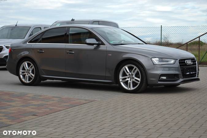 Audi A4 2.0 TDI DPF clean diesel multitronic S line Sportpaket - 15