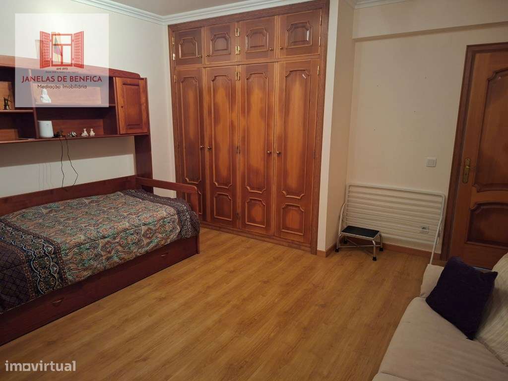 Vivenda V3 em condomínio fechado - Cambelas-20