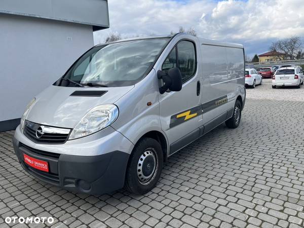 Opel Vivaro - 1