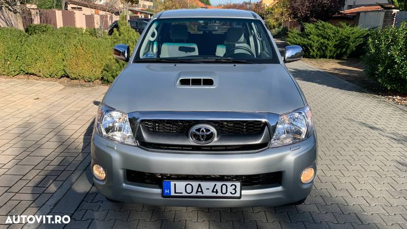 Toyota Hilux 4x4 Double Cab - 7