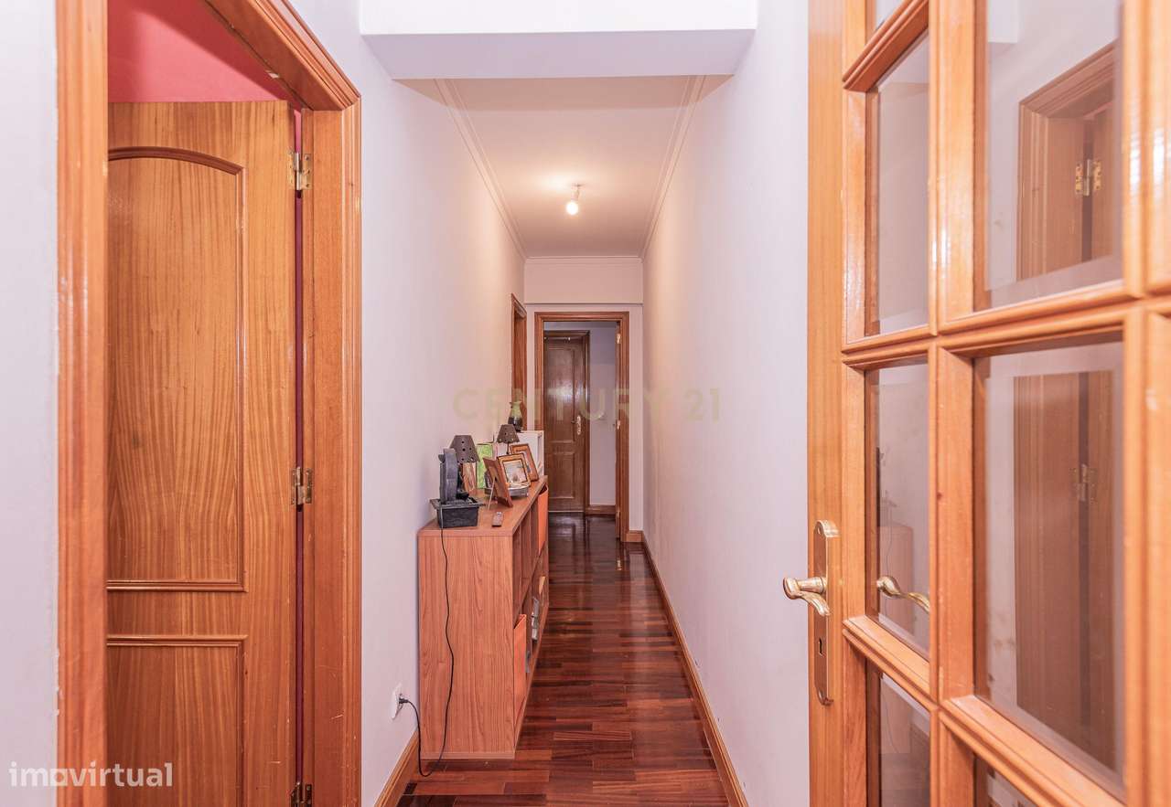 Apartamento T3 em S. Marcos/Cacém com Arrecadação-17