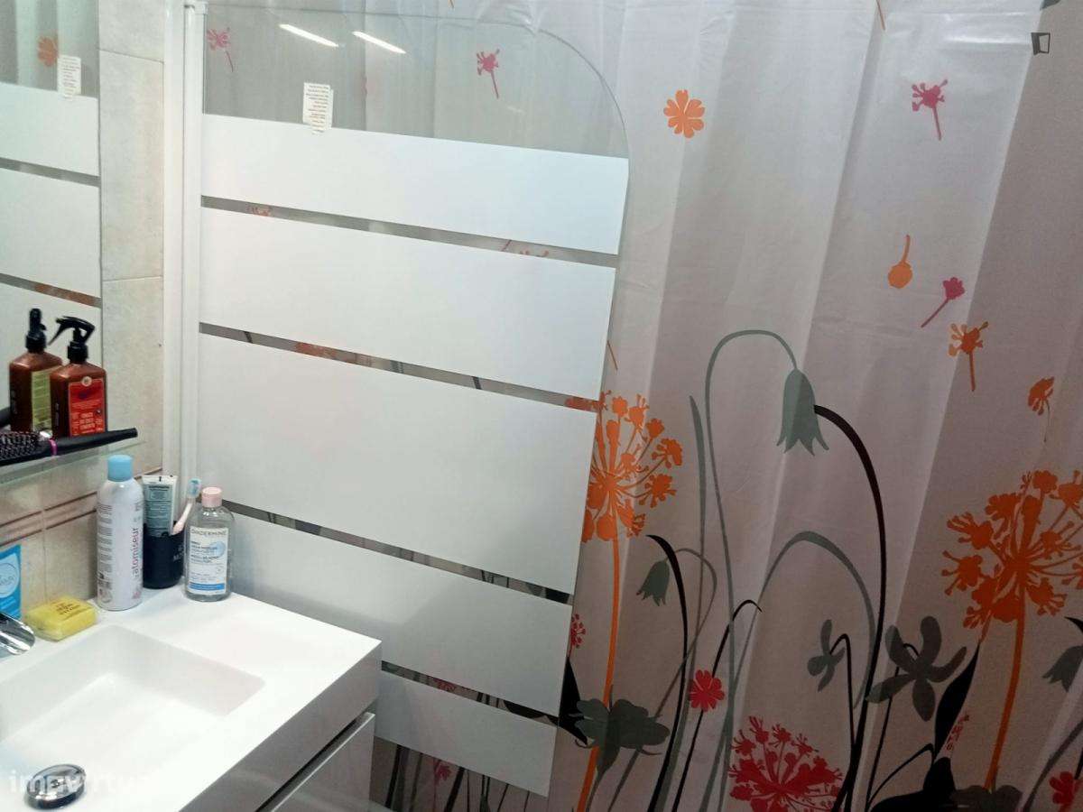 Quarto - localizado em Carcavelos Lisbon - Grande imagem: 5/10