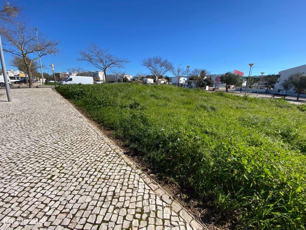 Lote de terreno urbano para construção de 8 fogos, Loulé, Algarve - Grande imagem: 3/11