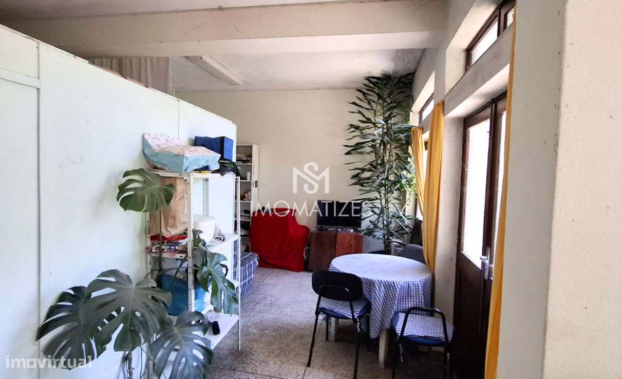 Loja com Terraço Amplo | Rua Costa Cabral, Porto - Grande imagem: 4/7