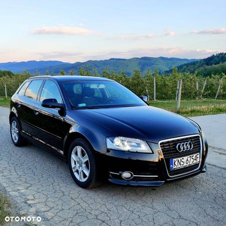 Audi A3 1.6 TDI Sportback Ambiente - 1