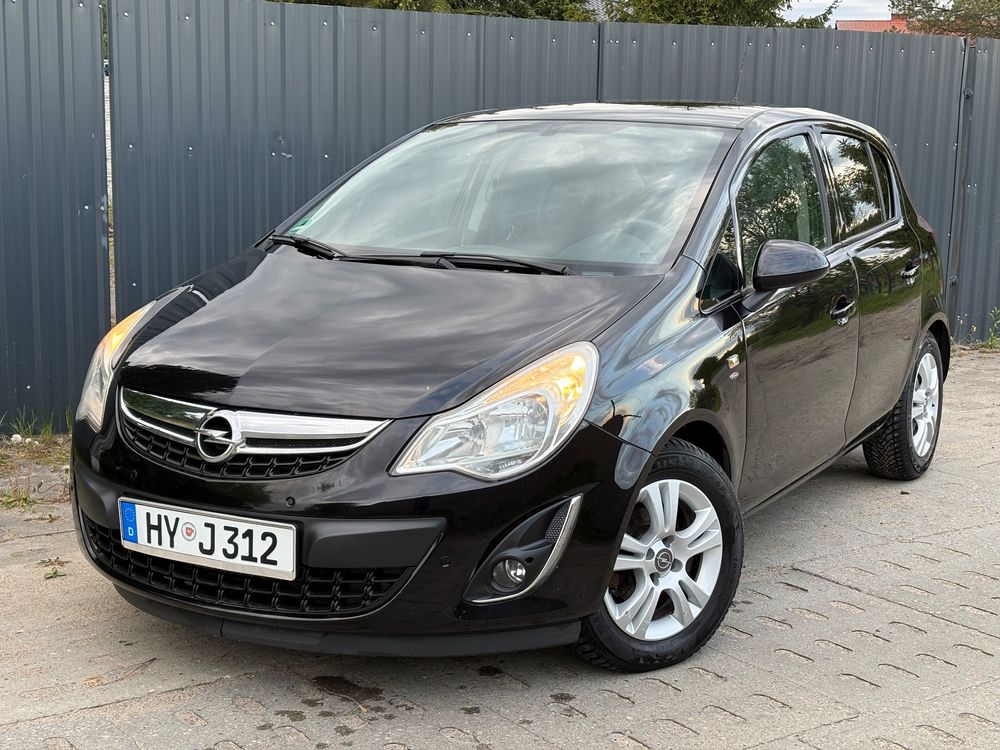 Opel Corsa D 2011