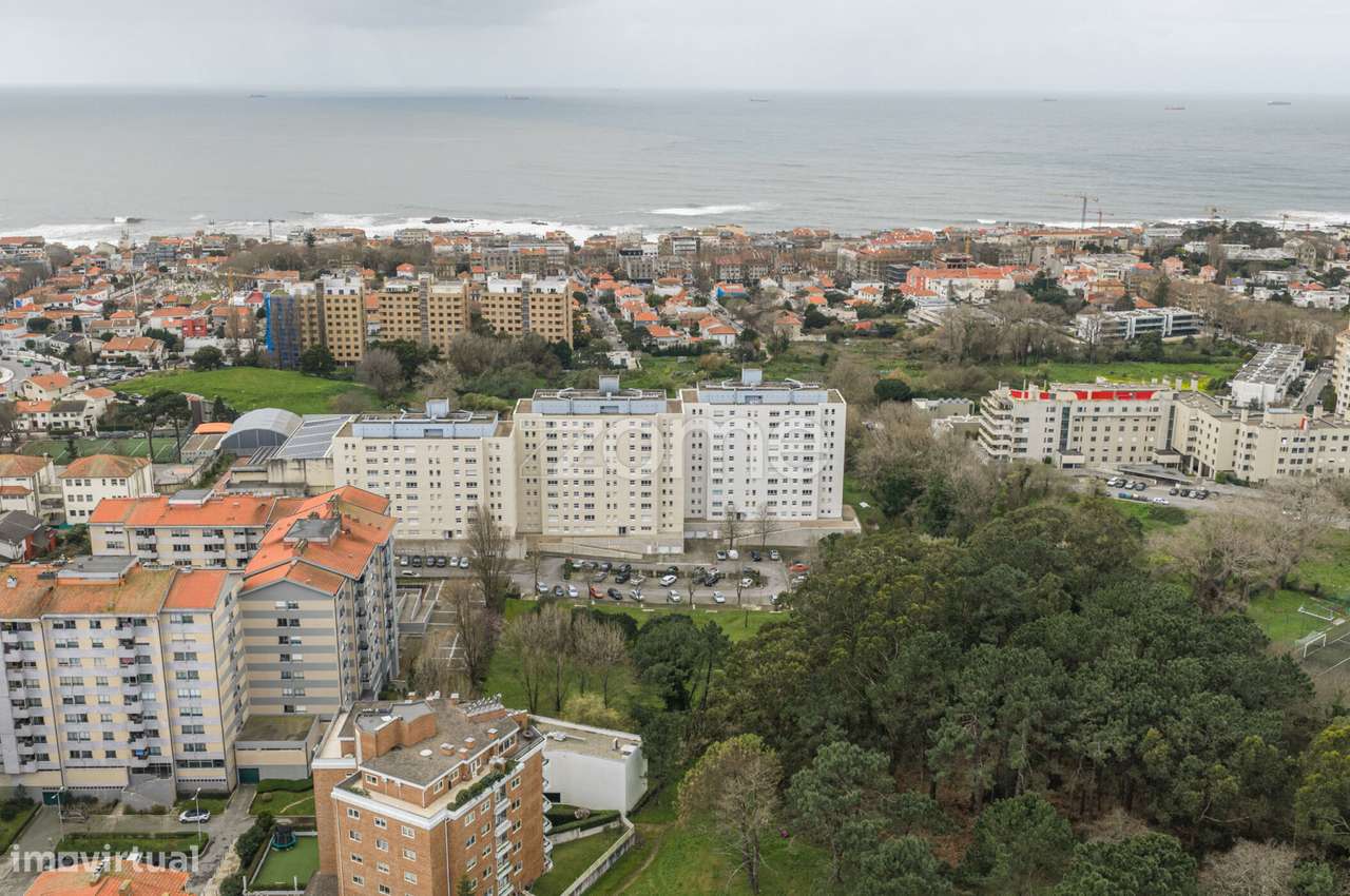 Apartamento T3 com garagem e arrumos, Foz do Douro, Porto-48