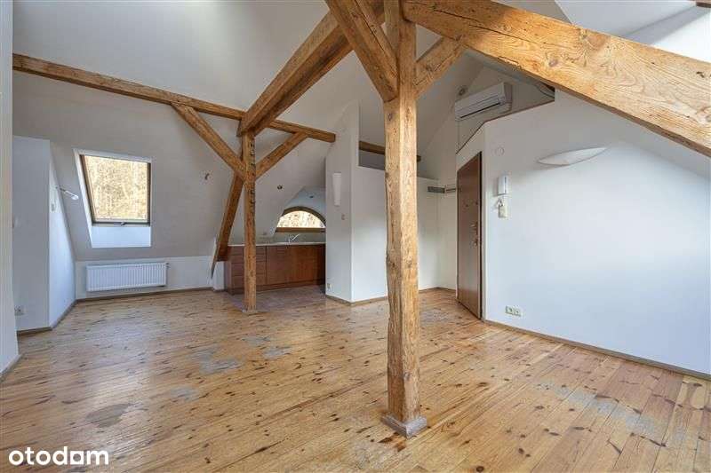 3-pokojowe poddaszowe mieszkanie w Sopocie 2 piętrze-3