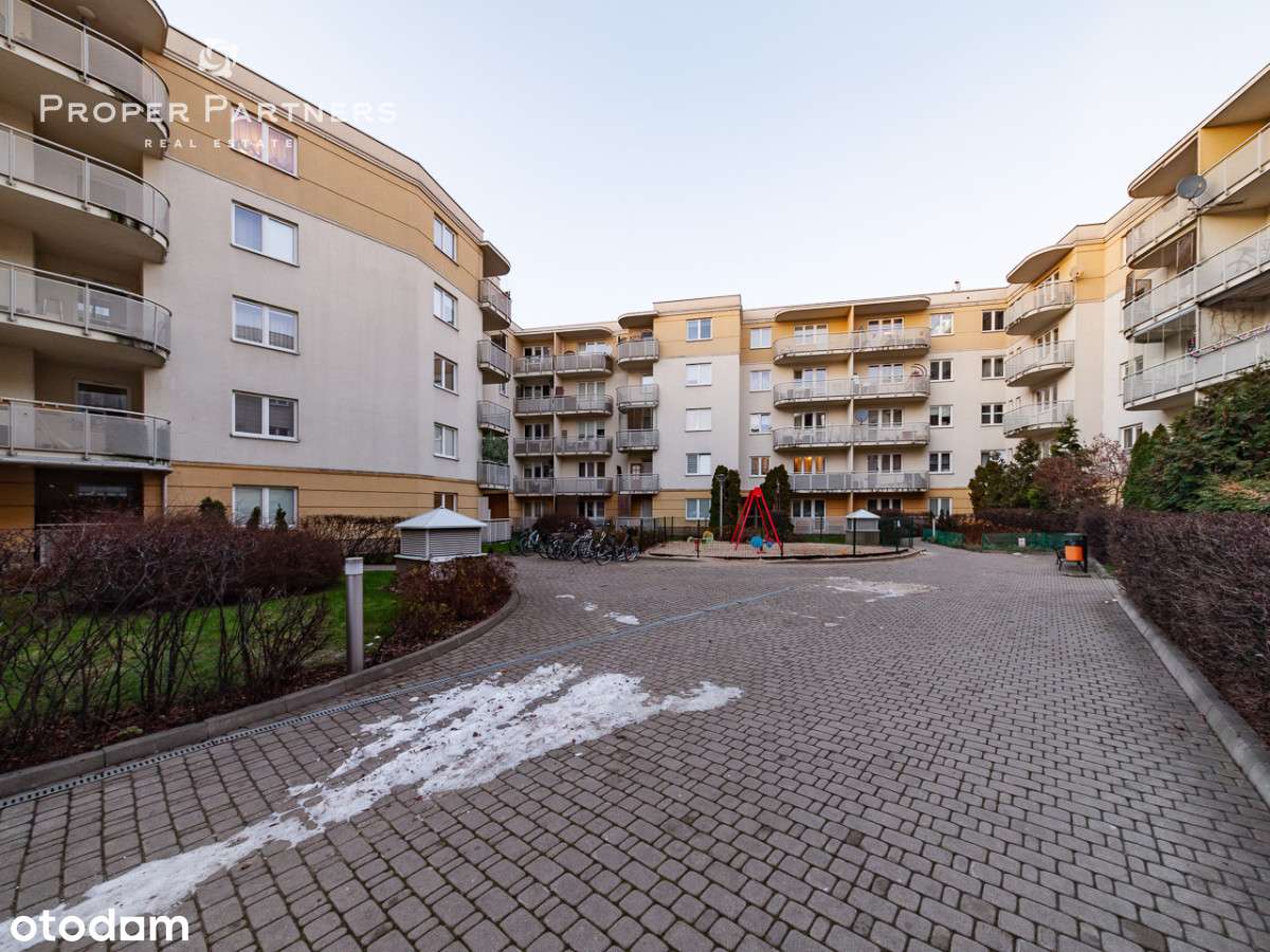 Słoneczne 2-pok. z balkonem i miejscem postojowym-12