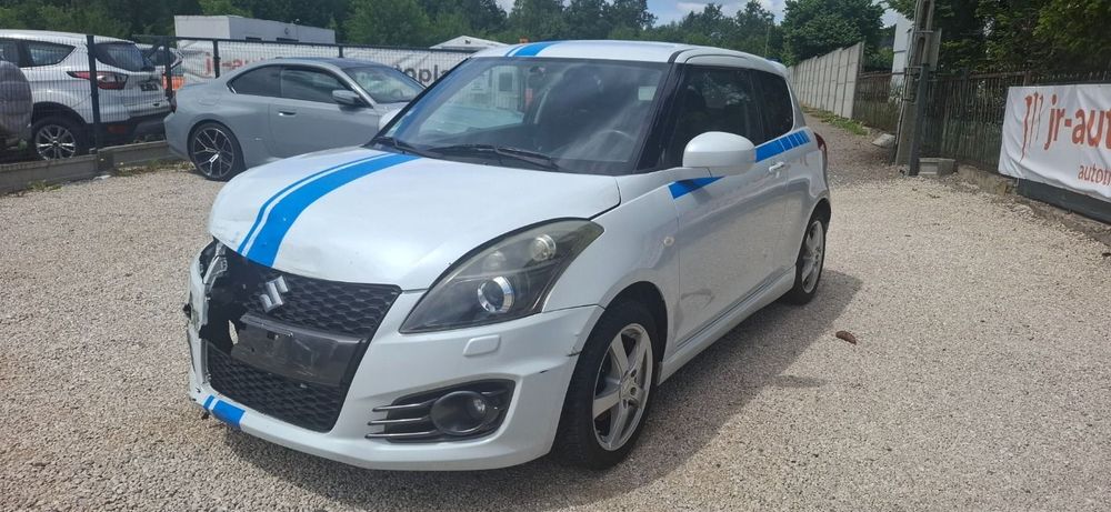 Suzuki Swift V (2010-2017) 1.6 Sport 2012