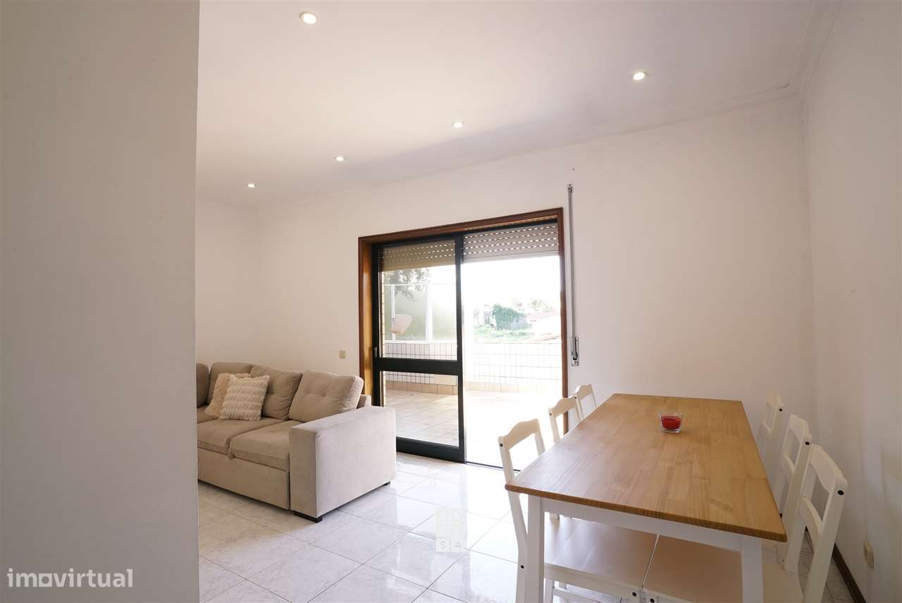 Apartamento T2 Venda em Nogueira do Cravo e Pindelo,Oliveira de Azeméi - Grande imagem: 3/20