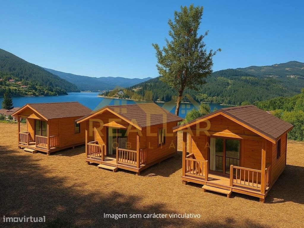 Terreno com Vistas Deslumbrantes sobre o Rio Caldo - Gerês-27