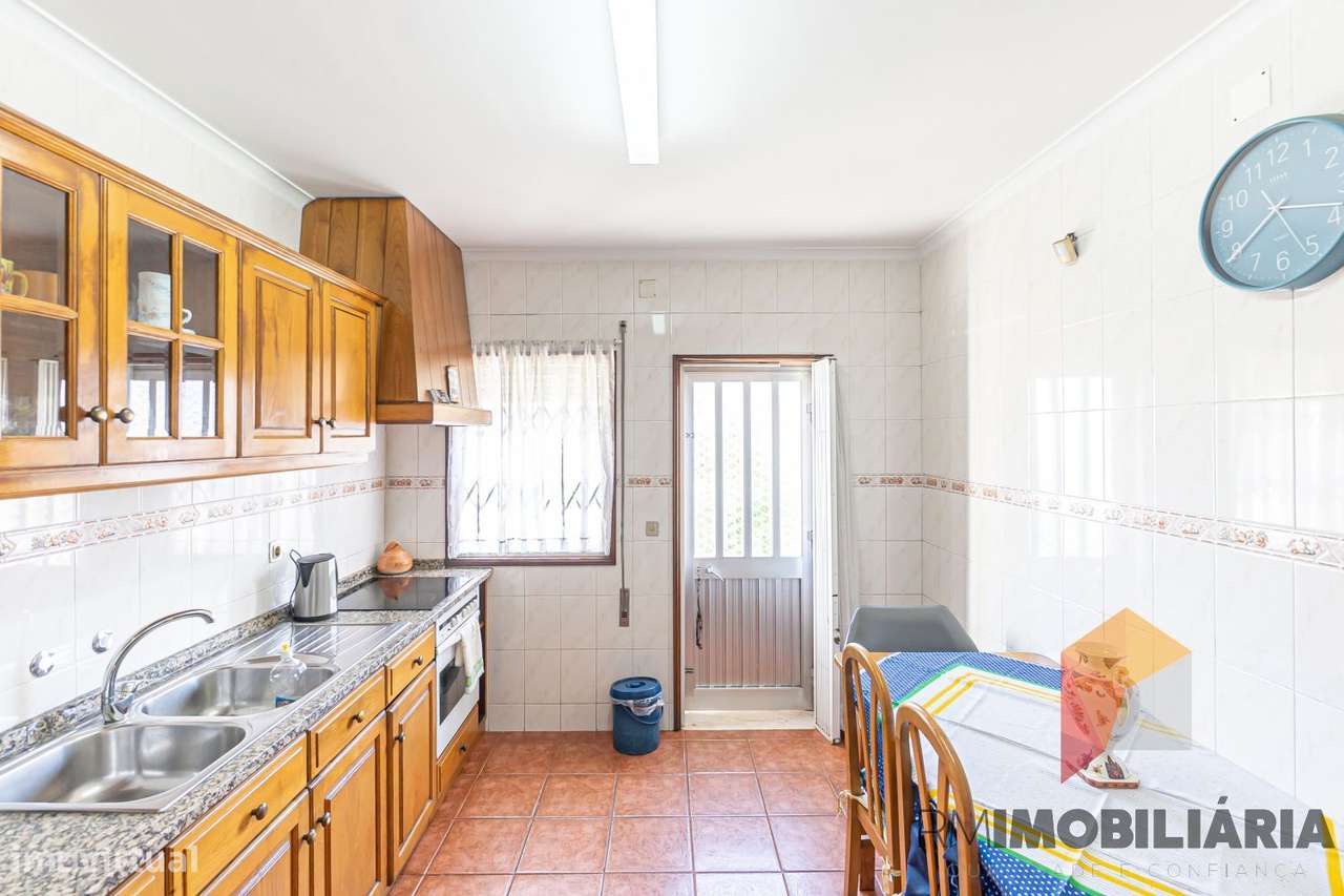 Moradia T4 em Vale de Ferreiros, Fânzeres-1