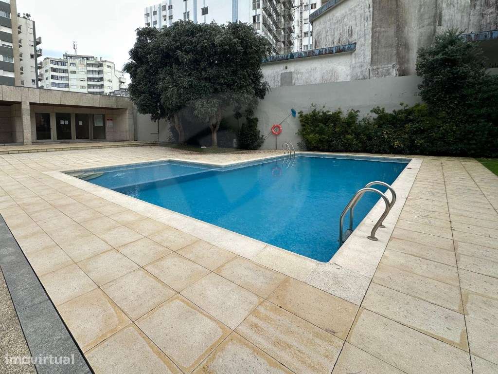 T2 Em Condominio Fechado Com Piscina Na Povoa De Varzim