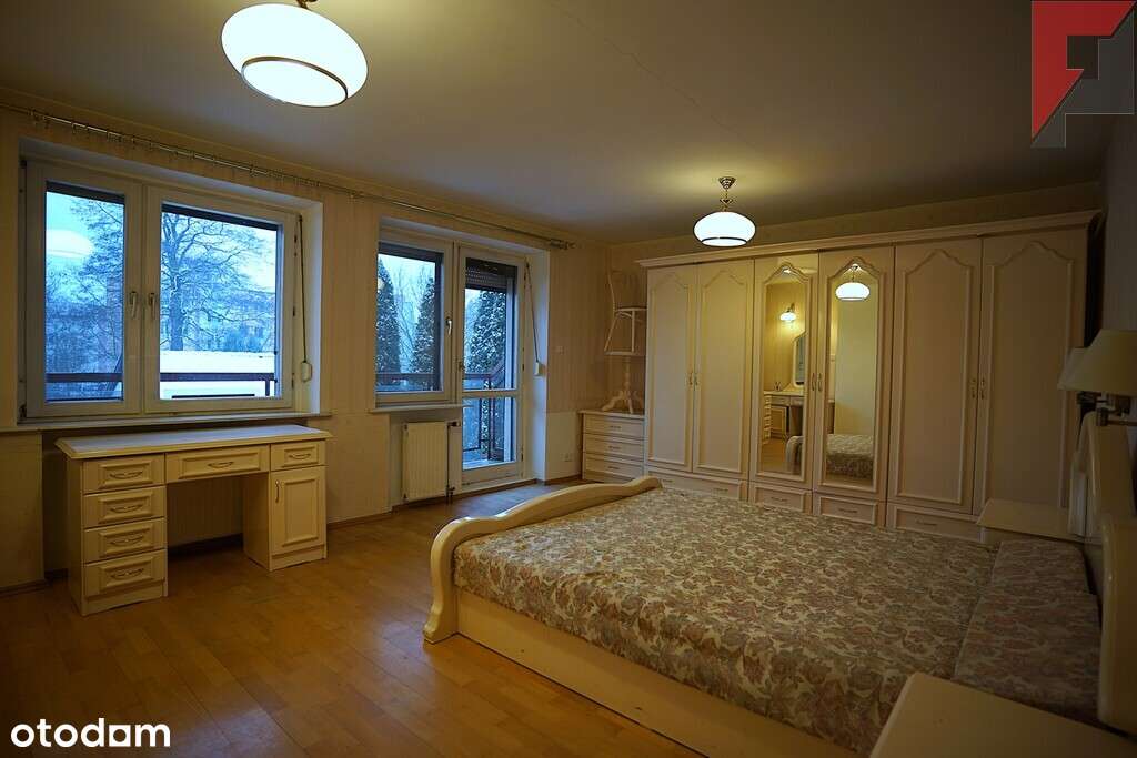 Piętrowy dom w  zabudowie szeregowej-13