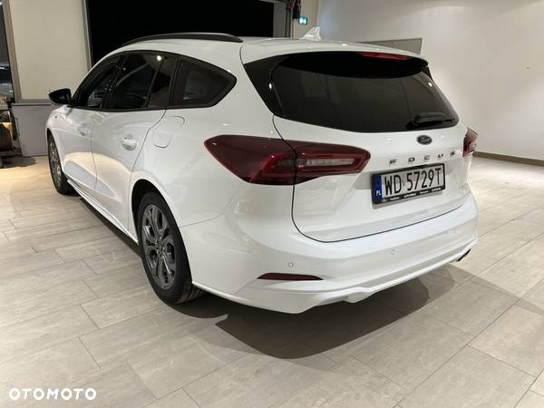 Ford Focus 1.0 EcoBoost mHEV ST-Line X - 3