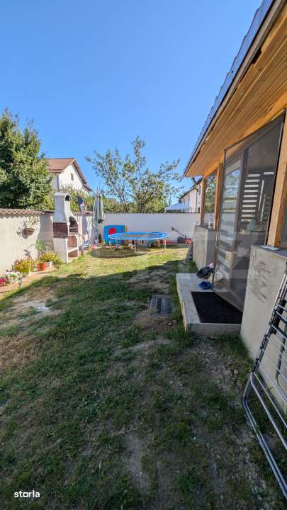 Casa tip duplex, 176 mp utili + teren 204 mp, front stradal 16 m - Imagine principală: 4/17