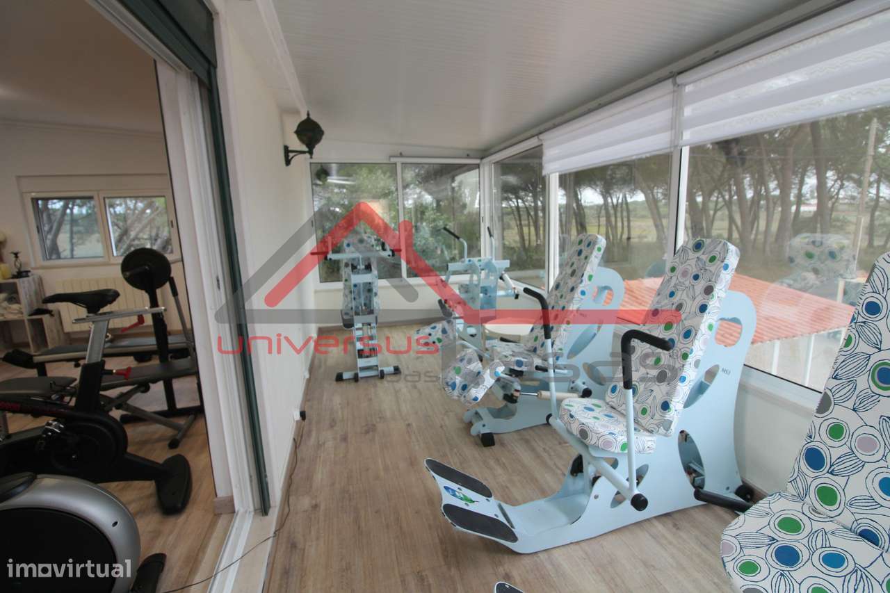 Moradia Isolada V3 com Piscina e Garagem - Terrugem, Sintra-42